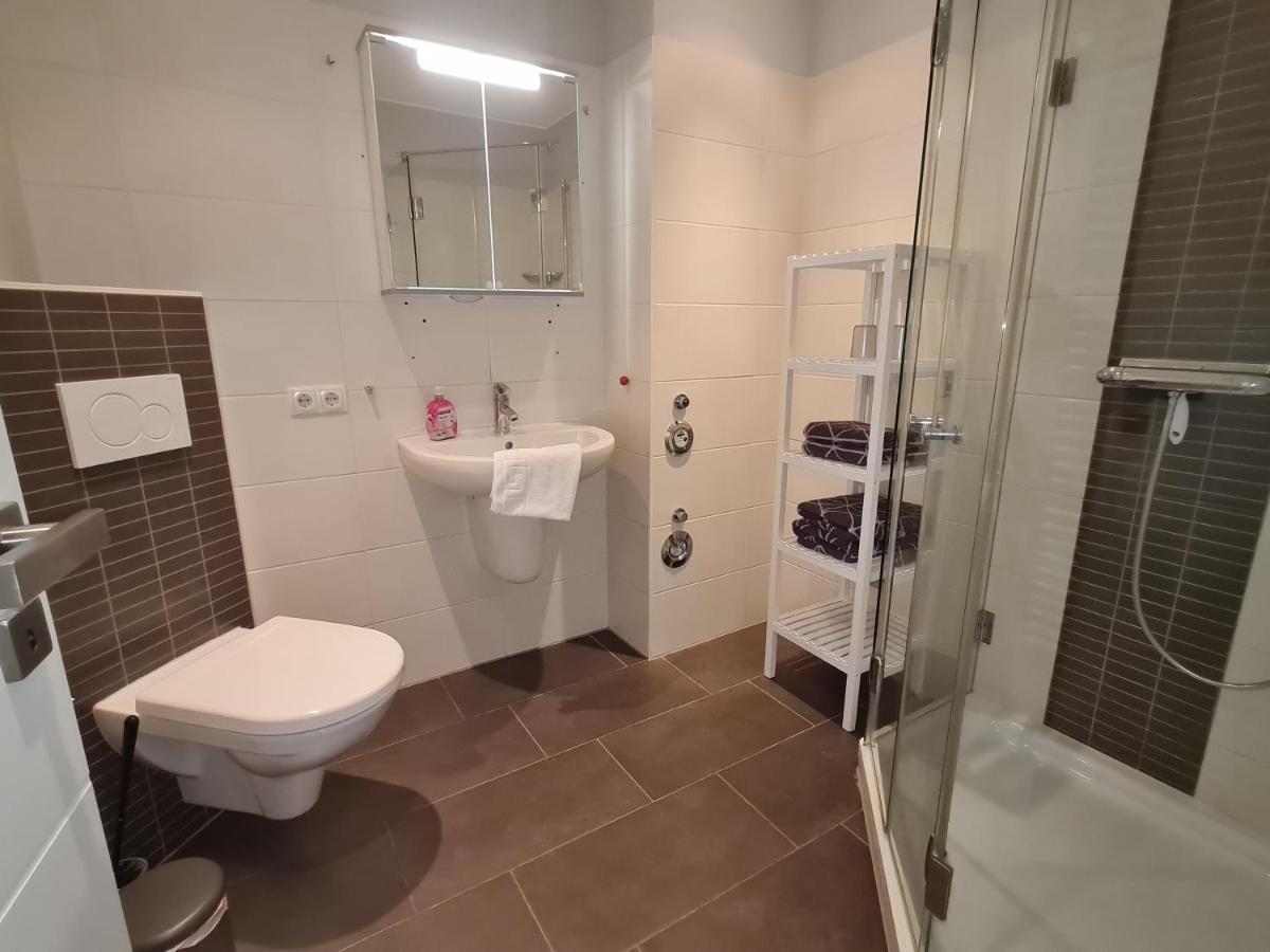 Wohnung Fleethoern - Zentral, Ruhig, Mit Parkplatz Und Balkon Kiel Luaran gambar